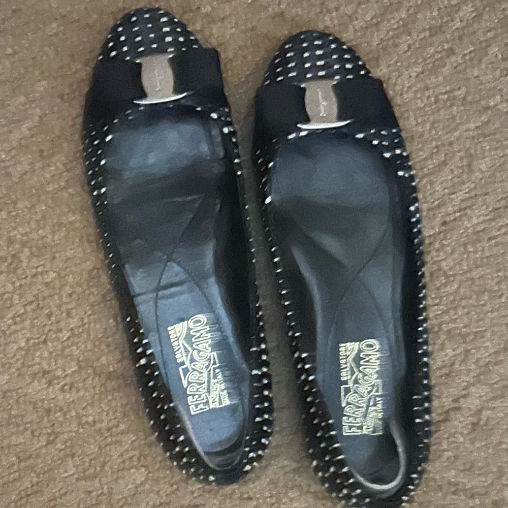 Ferragamo Bow Flat Woven Black & Natural